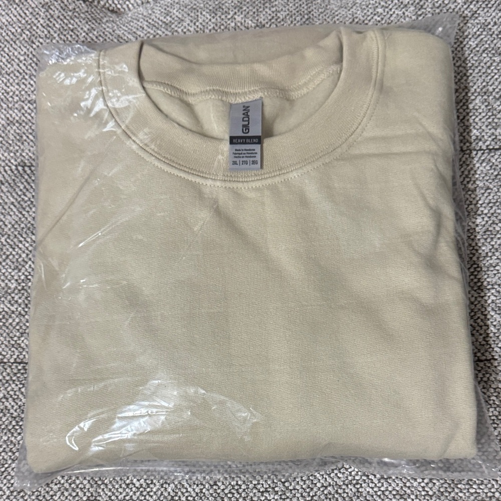 Gildan Men's Beige 2XL Crewneck Sweater